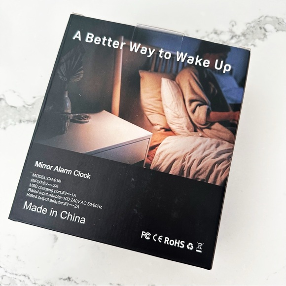 Mirror Alarm Clock - Picture 10 of 11